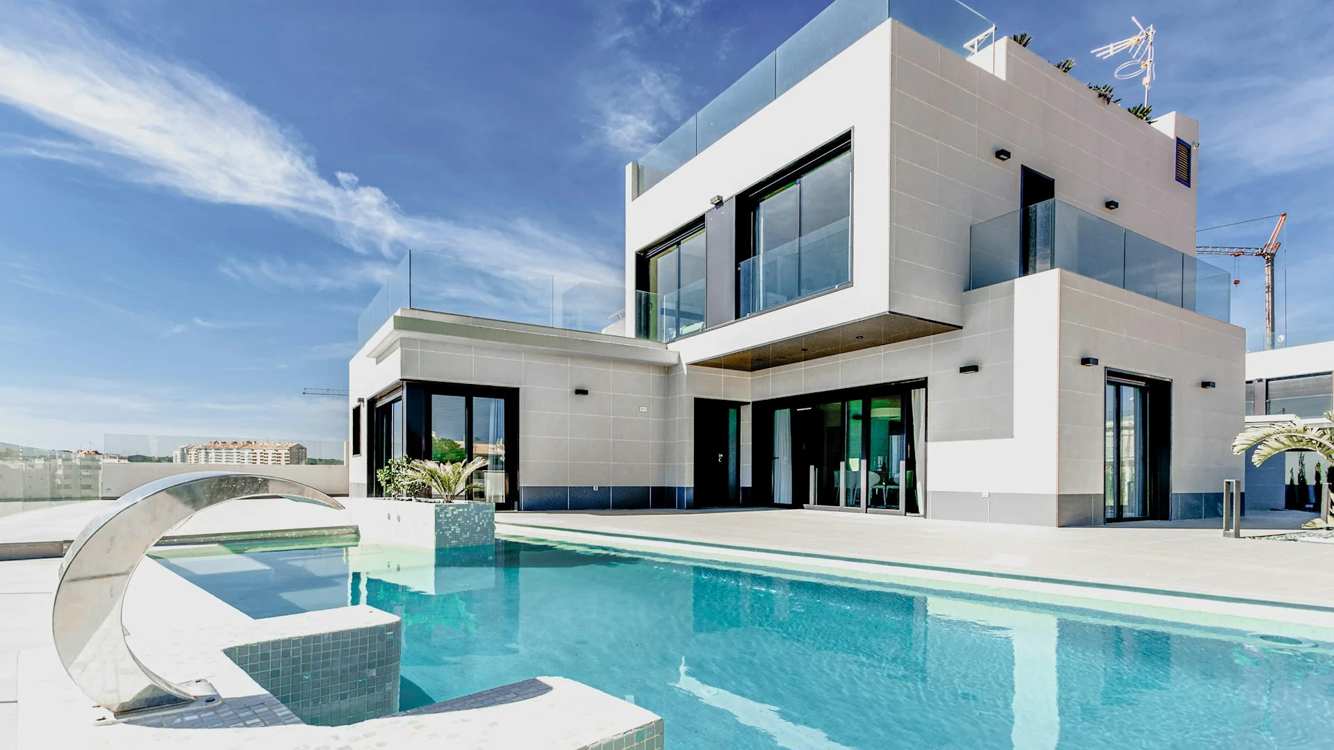 Designing Privacy in Tropical Villas